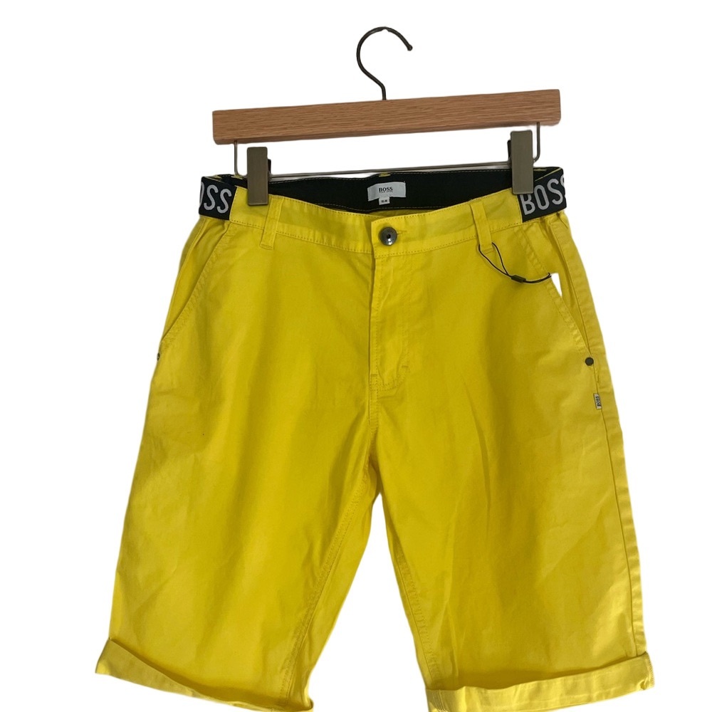 new hugo Boss Yellow and Black bermuda shorts medium youth 16